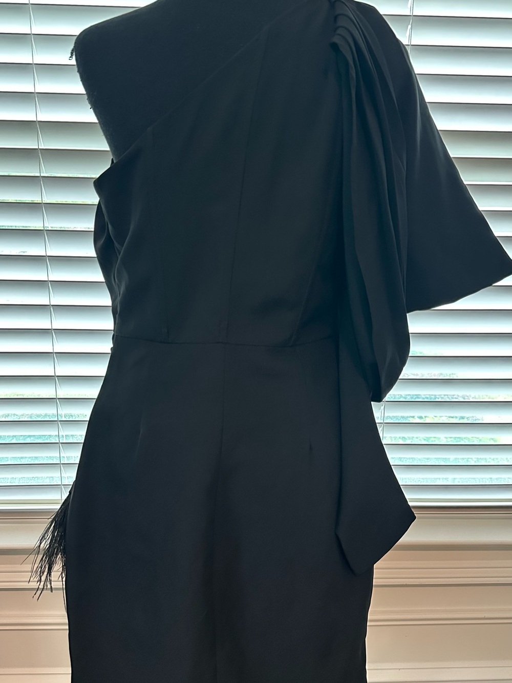 Elegant One-Shoulder Black Cocktail Dress with Statement Sleeve - Picture 2 of 4